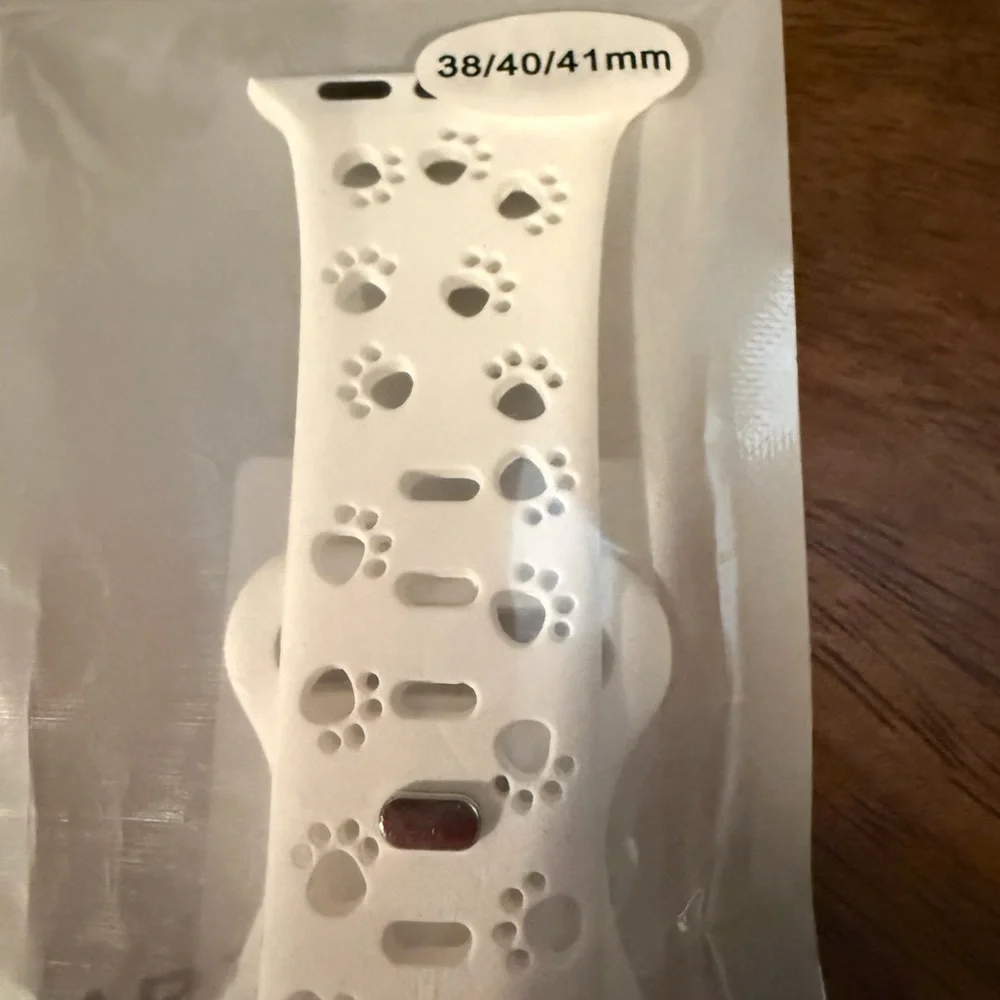 🐾 NWT! Apple watch strap/band. Silicone